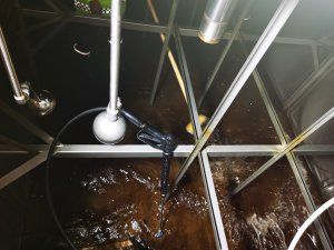 二次供水水箱如何清洗消毒？不銹鋼水箱多久清洗一次？